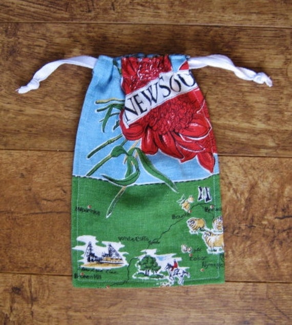 Souvenir Tea Towel Cinchy Bag by cocosurbancottage on Etsy