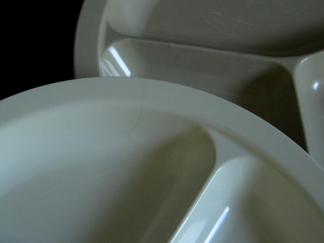 Anchor Hocking Microware Divided Plates Microwave Oven Safe