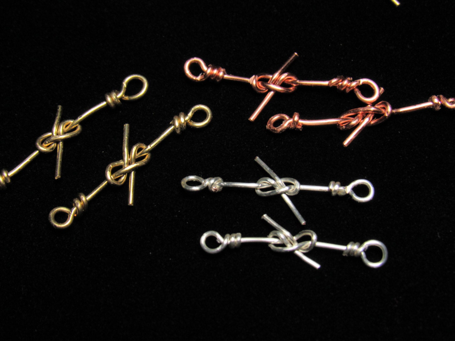 Barbed Wire Connectors