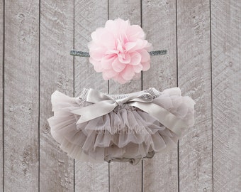 Baby Girl Ruffle Bottom Tutu Bloomer & Headband Set in Grey - Newborn Photo Set - Cake Smash - Diaper Cover - Baby Gift - First Birthday
