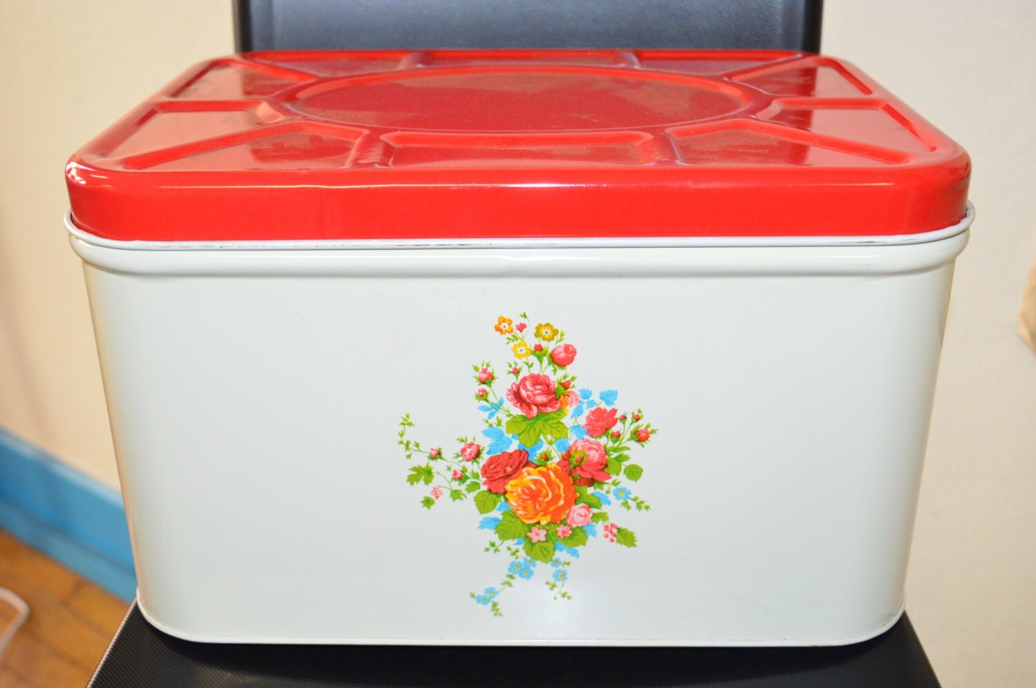 Vintage National Can Metal Bread Box Red Flower Floral Design