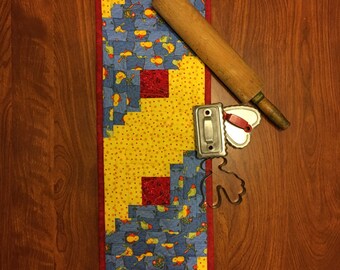 Table Runner, Table Topper, Candle Mat, Bird Table Topper, Bird Table Runner, Bird Candle Mat, Handmade, Quilted