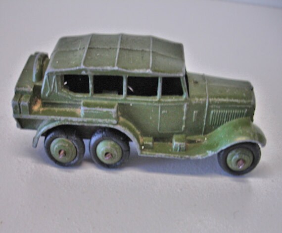 dinky reconnaissance car