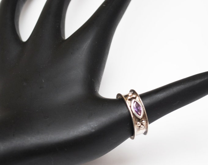 Sterling band ring - purple Amethyst Gemstone - size 8- Modernistic Ring