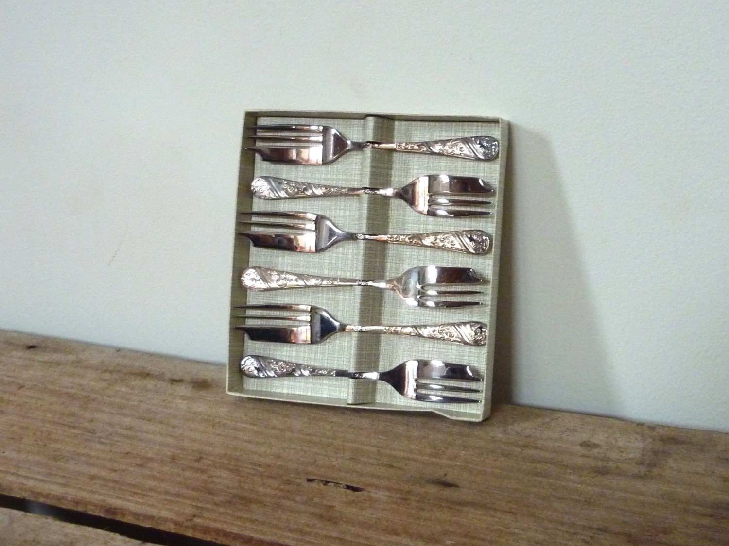 Vintage Gift set, 6 Cake Forks, Vintage 1960’s English Silverware