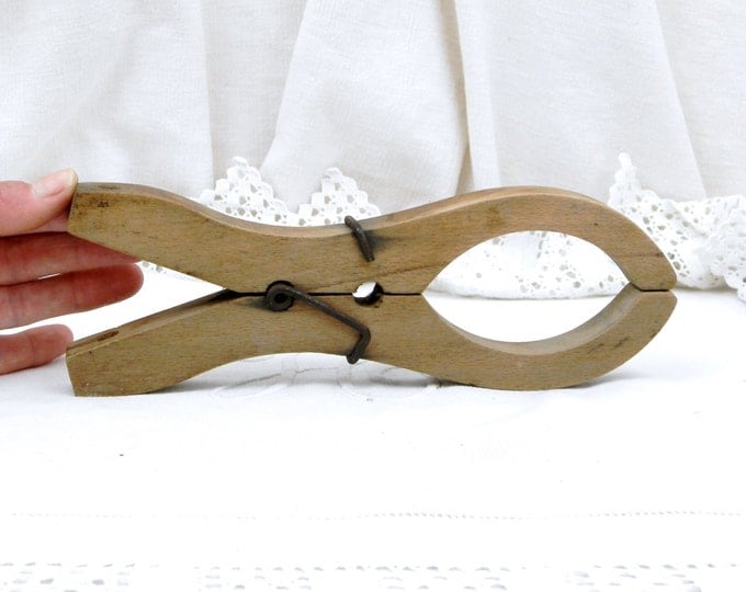 Vintage Large Wooden Clamp Tool, French Country Decor, Cottage Rustic, Craft Equipment, Diy, Retro Home Interior, Spring Clamp, Clothes Peg