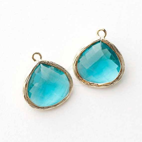 1066131 / Dark Blue Zircon / 16k Gold Plated Brass Framed