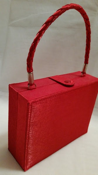 red box purse