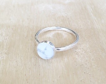Hammered howlite ring, sterling silver ring, howlite ring, marble stone, marble ring