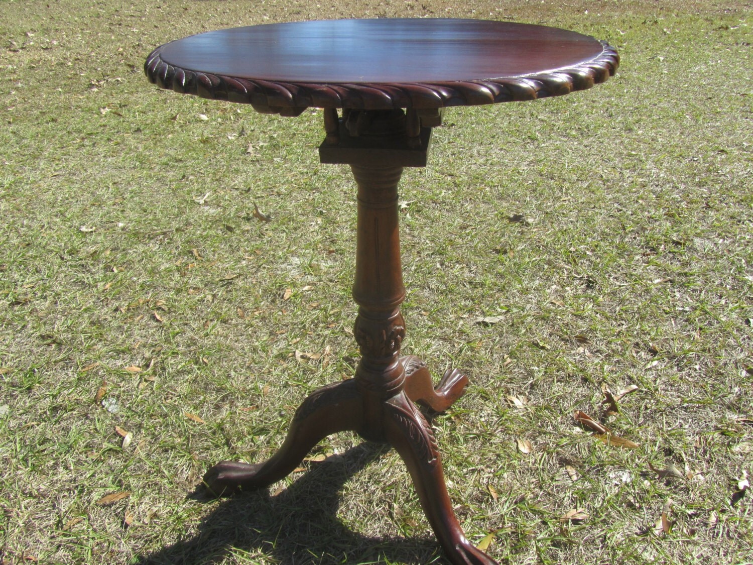 Vintage Tilt Top Dining Room Table With Rollers