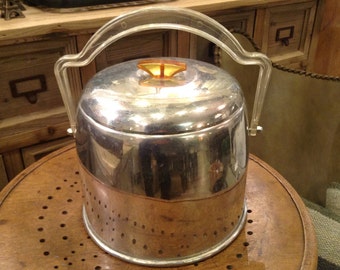 Vintage Mid-Century Aluminum Barware Serveware Ice Bucket with Lucite Handles