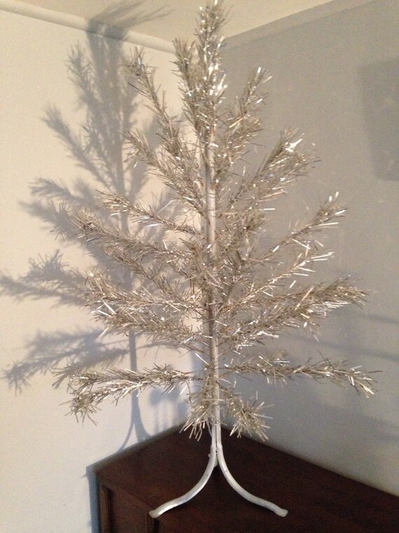 vintage aluminum christmas tree 4 ft vintage aluminum christmas tree 4 ft