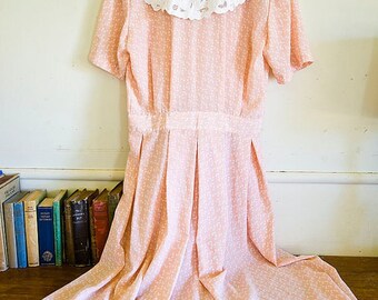 Peach and White 80's Spring or Easter Dress with Lace Collar