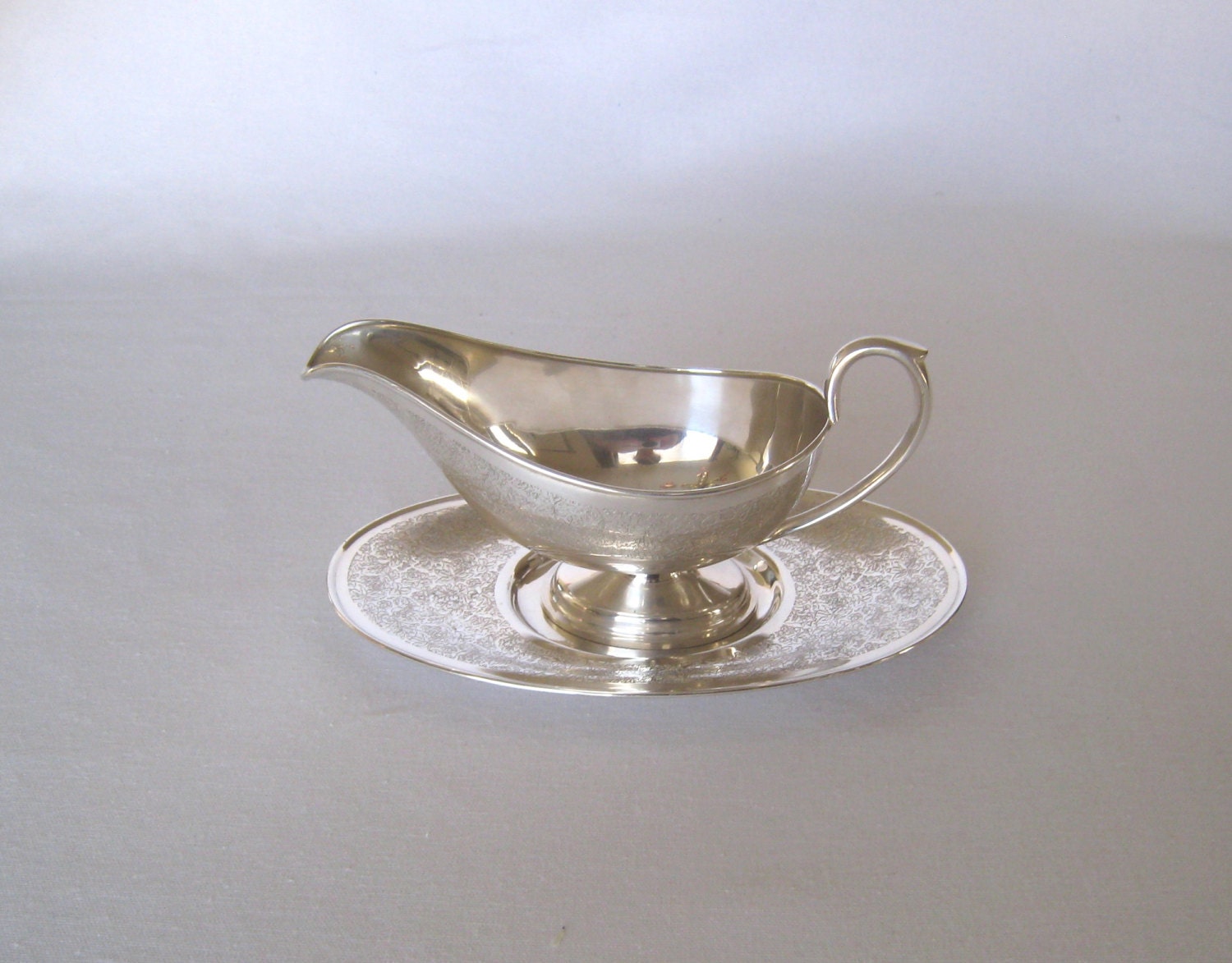 EPNS Silver Plate Set Silverplate Gravy Boat with Undertray