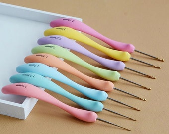 Ergonomic crochet hooks like Addi swing set 1mm - 2.75mm