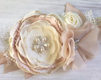 Dog collar, Champagne Wedding Dog collar, ivory and gold bouquet stretchy dog collar, puppy bows, dog bows, collar with flowers, Dog bows