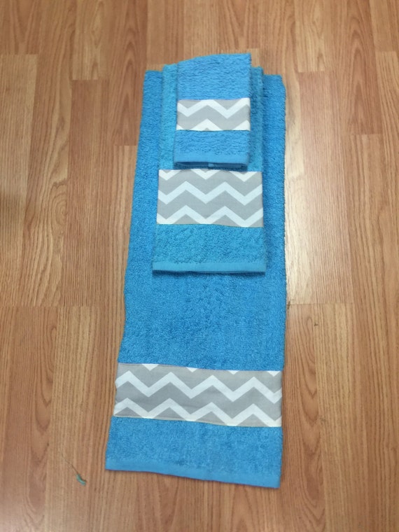 Set of 3 Bathroom towels Turquoise Gray Chevron