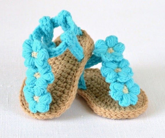 CROCHET PATTERN Baby Sandals with Little Puff Flowers