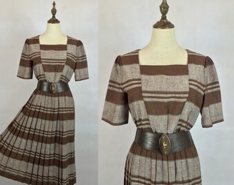 30% Off Summer Sale / Vintage Stripes Dress / Japanese Brown Dress Pleated Skirt Dress / Summer Dress / Made in Japan / Size Medium