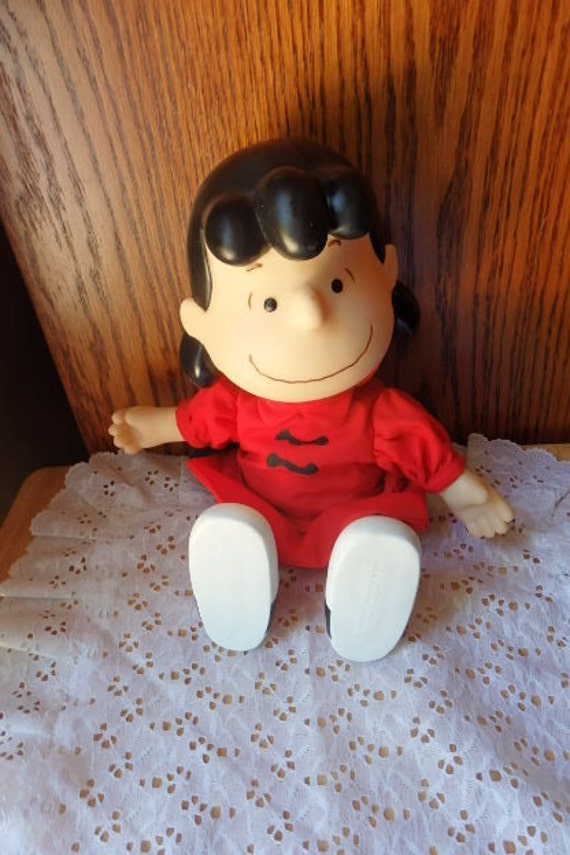 lucy doll peanuts