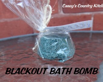 Black Bath Bomb, Blackout, Black as my soul, bath fizzy, black water