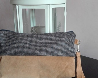 double colour pochette, hand bag, clutch bag - medium brown, sand leather and chequered blue and sand wool tissue
