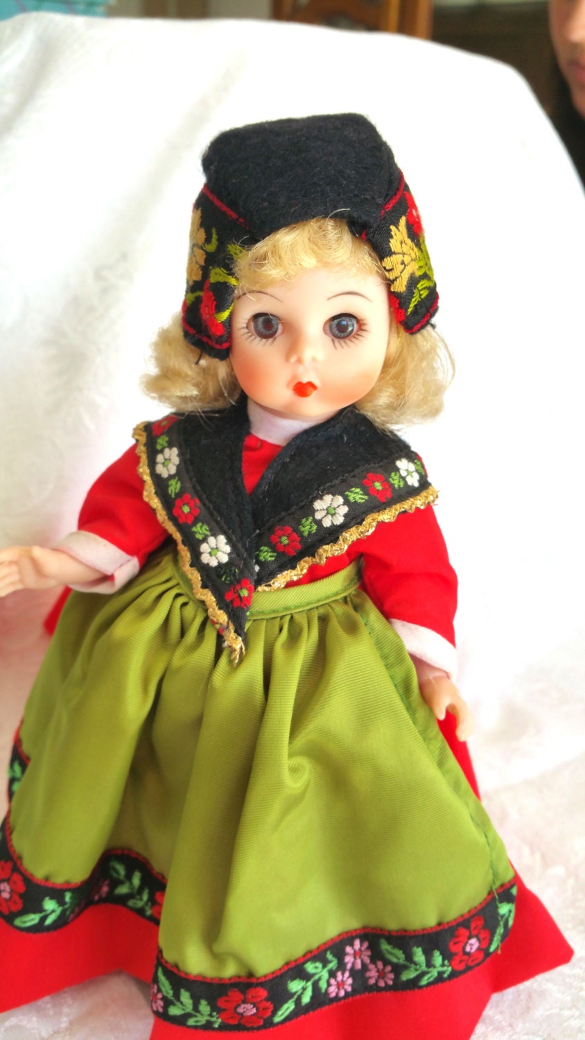 Vintage Madame Alexander 8 Doll Girl Sweden 