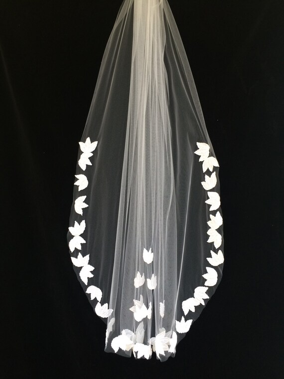 consignment wedding veils