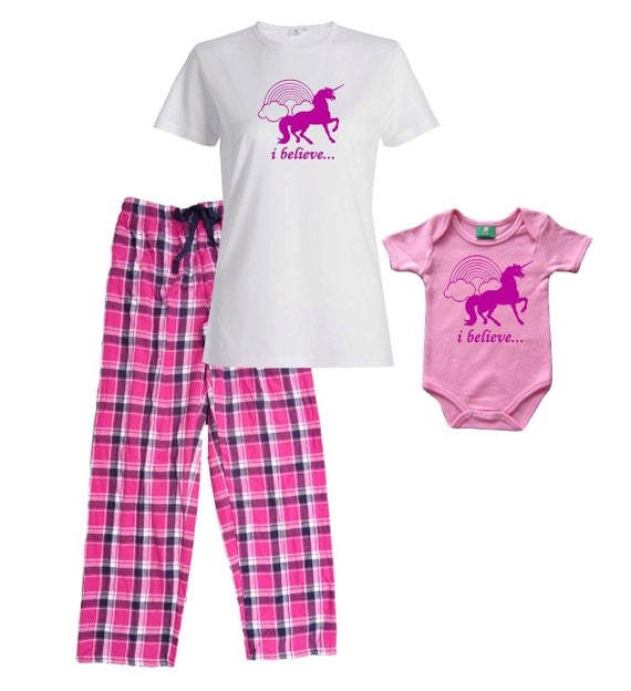 Top Selected Products and Reviews Stay On-Trend in These Maternity Jumpsuits and Rompers for Every Occasion. Much like the still-hot onesie trend favored by bump-free fashionistas for the past few years, maternity rompers and jumpsuits are all the rage with the mother-to-be set as well.