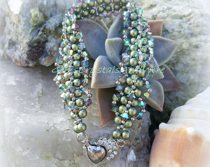 Swarovski Pearls and Crystal Bracelet, Green Pearl bracelet, Rhinestone Heart Clasp, Magnetic Clasp, Pearls, Swarovski Crystals