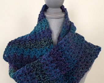 new crochet handmade V-stitch long fashion scarf lion brand
