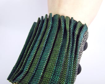 Green pleated handwoven cuff bracelet - OOAK