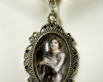 Saint Joan of Arc pendant with chain - AP04-171