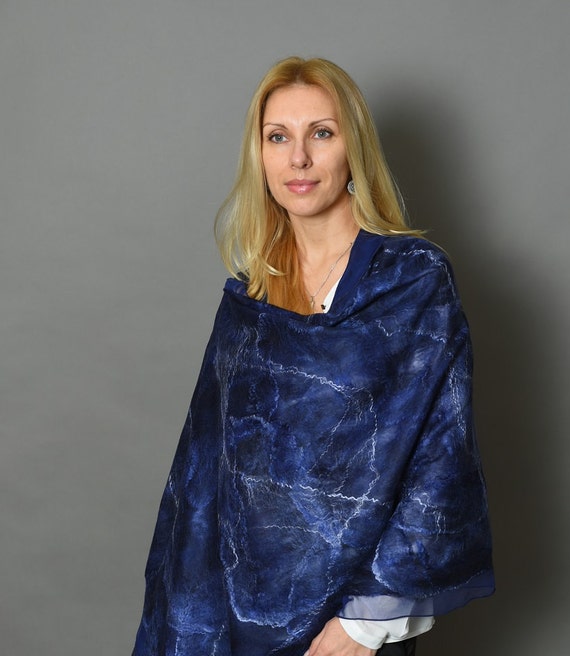 Blue felt scarf, nuno felted shawl, felted wool scarf, elegant shawl, blue felted silk scarf, unique shawl