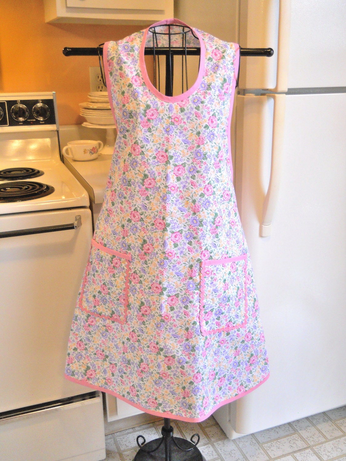 Old Fashioned Floral Full Apron