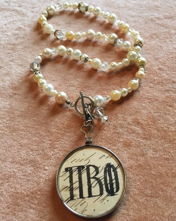 Sorority Jewelry Pi Beta Phi Pendant on Vintage Beaded