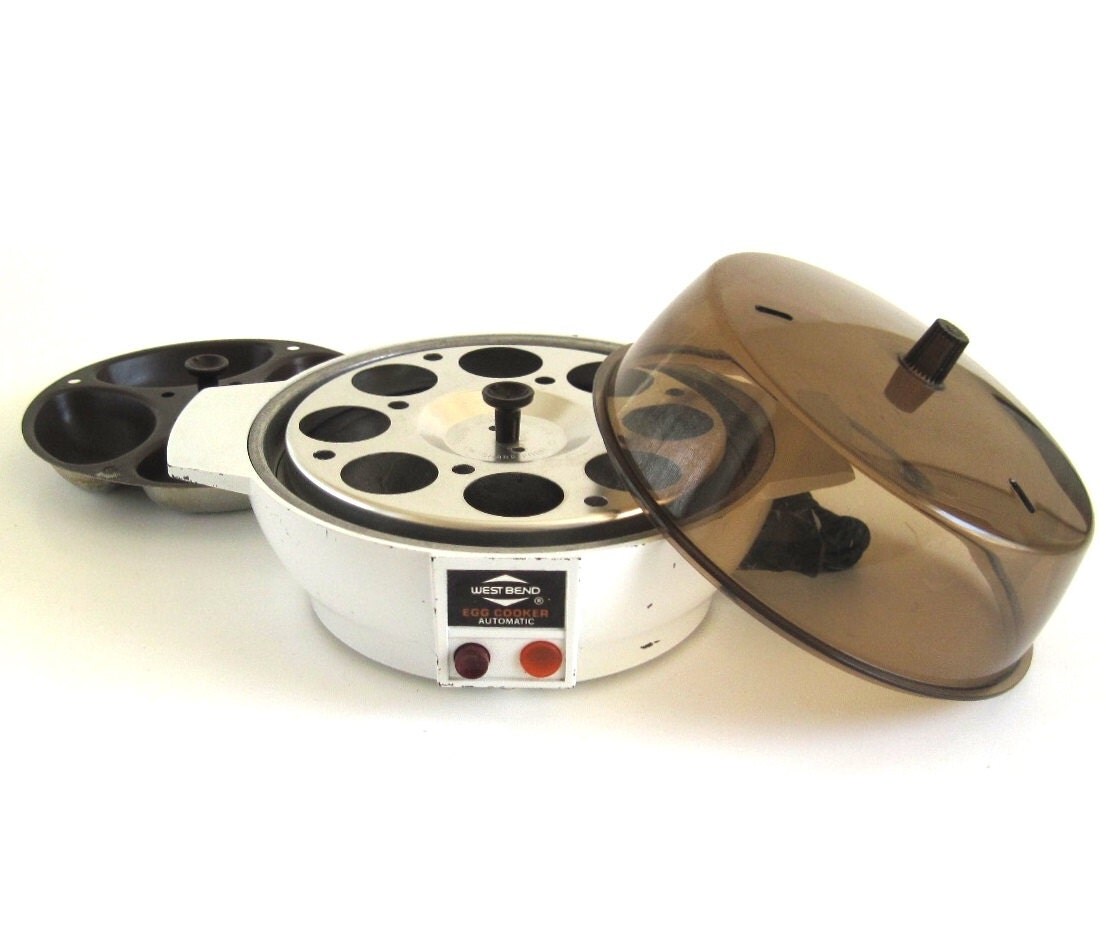 West Bend Egg Cooker / Poacher 5820 1980s Kitchen Appliances