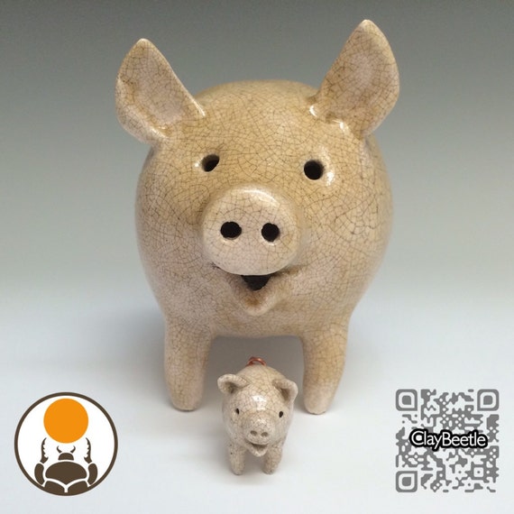 Items similar to Momma Pig and Baby Piglet / collectible / ceramic pig