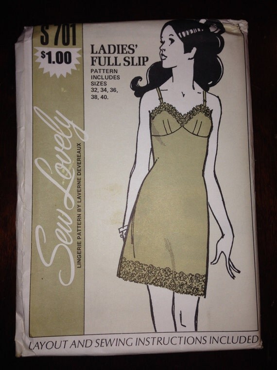 Sew Lovely Sewing Pattern 701 Ladies Lingerie Full Slip Undergarments Size 32-40 70s Uncut