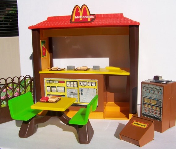 barbie loves mcdonalds 1982