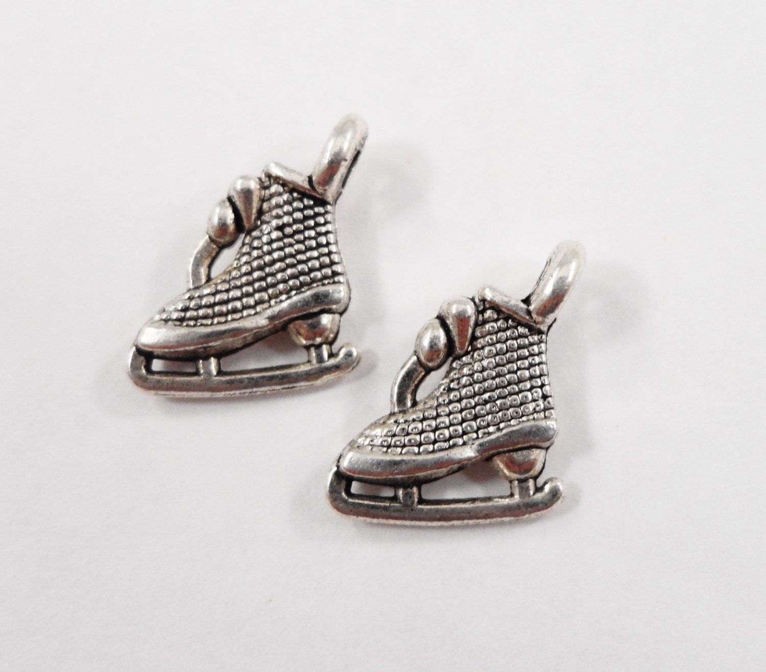 Ice Skate Charms 12x10mm Antique Silver Ice Skate Pendants