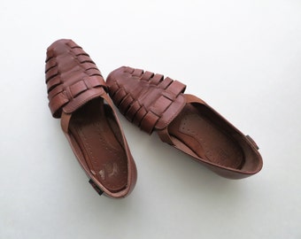 90s Bass Leather Sandals, Brown Fisherman Woven Cut Out Flats, Women's US Size 7 1/2 or Euro 38