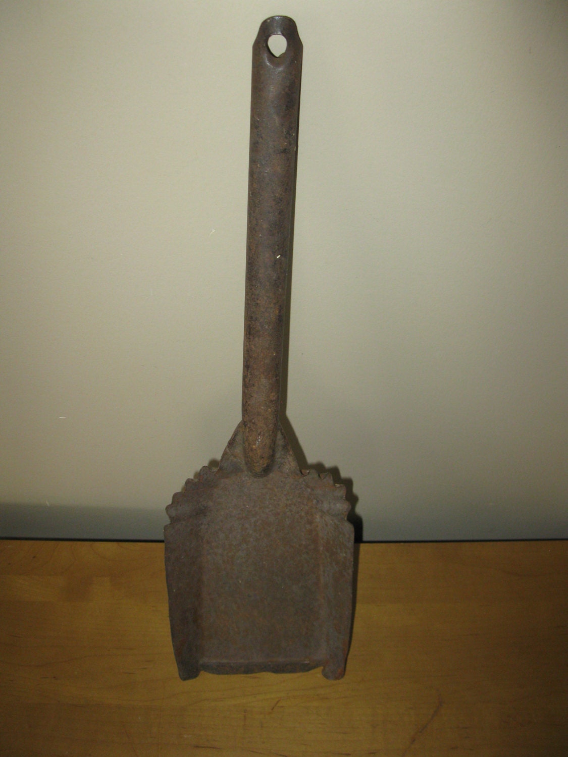Old rustic ash shovel coal shovel primitive country decor