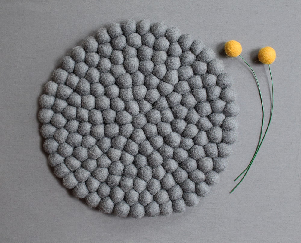 Grey Felt Ball Placemat 30cm // Centrepiece