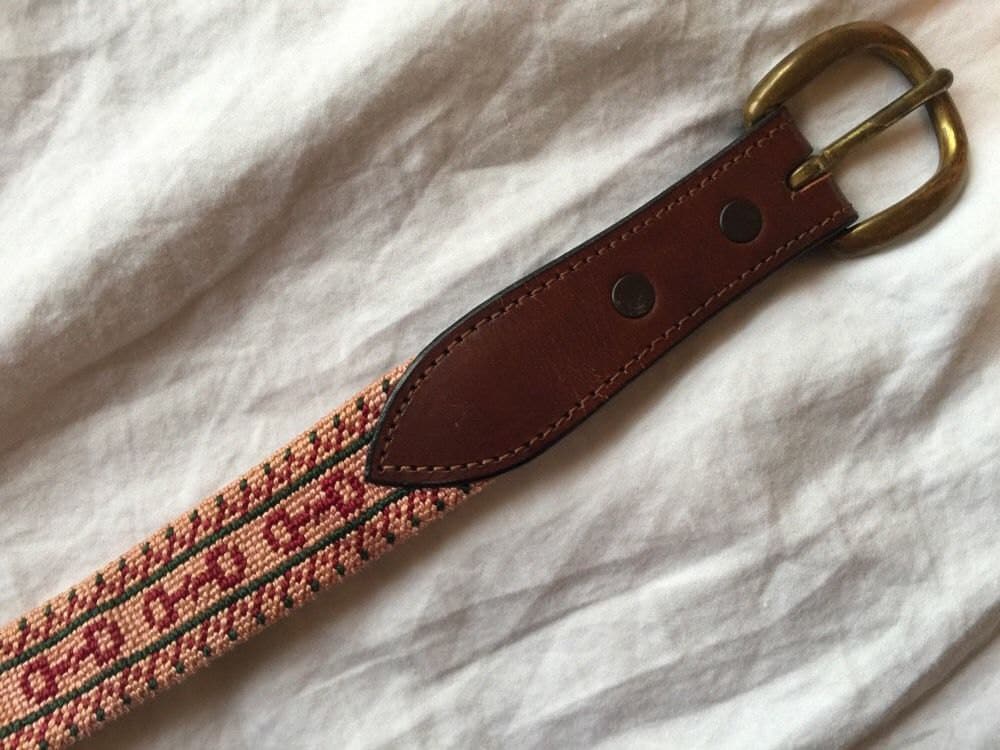 NEEDLEPOINT Belt Equestrian Snaffle Bit Pink Brass Buckle 26 Haute Juice