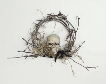 Skull Wreath, Gothic Halloween Decor, Pirate, Day of the Dead, Goth Decorations, Aged Grapevine Wreath with Grey Moss, Small Wreath