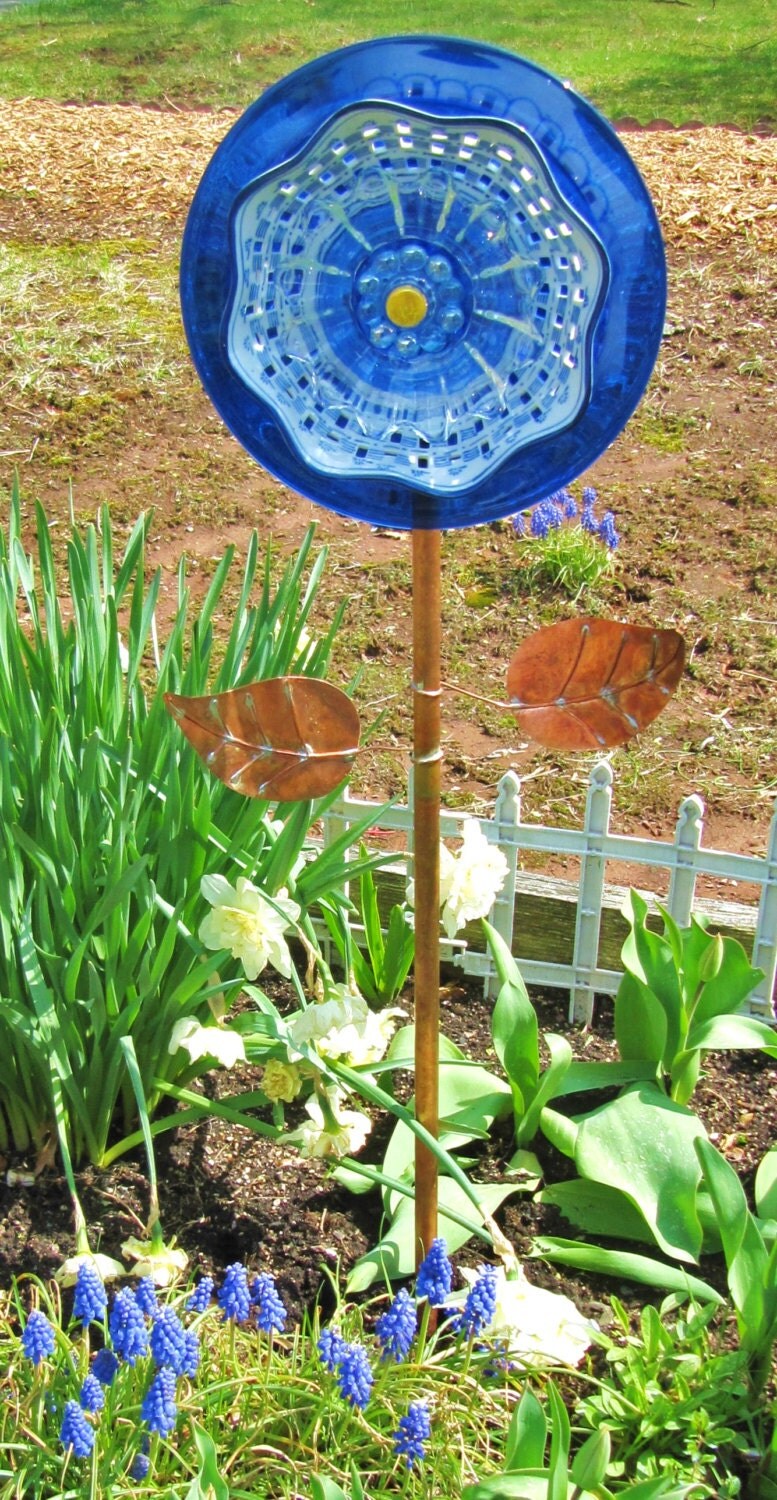 glass art flower garden gift glass plate flower yard art