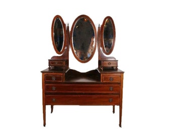 Vanity Vintage Duncan Phyfe Style Dressing Table (Restoration Needed) Will post more pictures when complete
