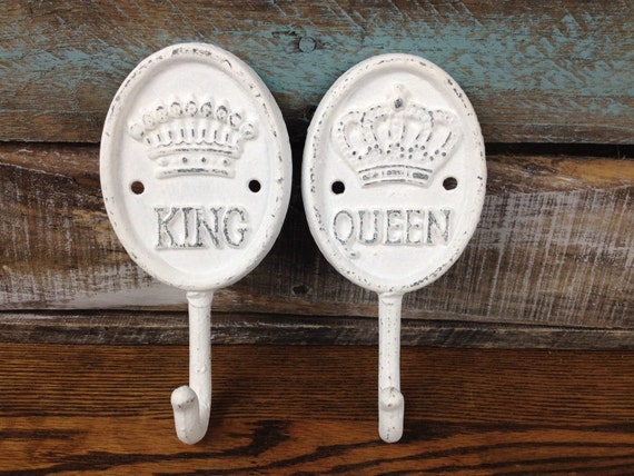 White King and Queen Hook Set 2 Cast Iron Bathroom Towel