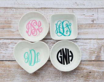 Monogrammed Ring Dish | Monogrammed Jewlery Dish | Personalized Jewelry Dish | Personalized Ring Dish | Monogram Decal | Engagement Present